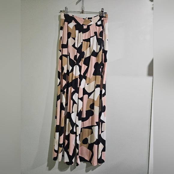 Anthropolgie Abstract Print Wide Leg Pants - Picture 4 of 7